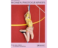 KNYGA Boris Friedewald Women Photographers