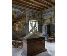 KNYGA Michelangelo Lupo Villa Margon