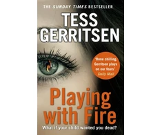 KNYGA Tess Gerritsen Playing with Fire