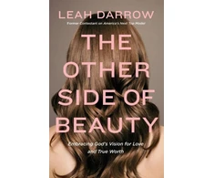 KNYGA Leah Darrow Other Side of Beauty