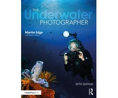 KNYGA Martin Edge Underwater Photographer