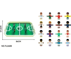 Futbolo žaidėjų rinkinys su kamuoliu ir aikšte