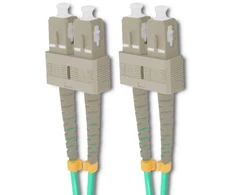 Qoltec Optinio pluošto kabelis SC/UPC - SC/UPC OM4 1m