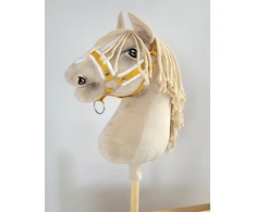Super Hobby Horse Reguliuojamas kantaras hobi arkliukui A3 – medaus geltonumo su balta pūkine apdaila