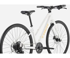 Dviratis 28" TREK FX 2 mot. baltas