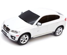 BMW X6 mastelio 1:24 Rastar 31700 valdomas baltas automobilis