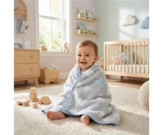 Kūdikio antklodė New Baby 80x90 cm mėlyna su širdelės raštu