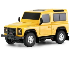 Land Rover Defender mastelio 1:24 Rastar 78500 geltonas valdomas automobilis