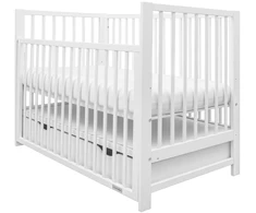 New Baby Medinė kūdikio lovelė su stalčiumi ir nuleidžiama šonine siena balta