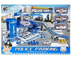 Policijos stovėjimo aikštelė su 3 automobiliais
