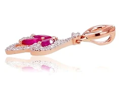 Diamond Sky Jewelry Auksinis pakabukas su deimantais ir rubinais „Aleksandrija II“