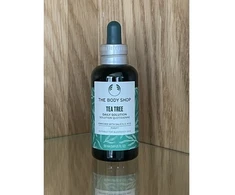 „The Body Shop“ arbatmedžio kasdienis sprendimas nuo netobulumo