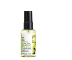 „The Body Shop“ šviesinamasis serumas nusilpusiems plaukams. „Grapeseed“ (blizgesį suteikiantis serumas), 60 ml