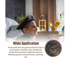 40 vnt. didelių piratų monetų rinkinys vaikams ir suaugusiems – puikiai tinka žaidimams vakarėliuose, užduotims, dekoracijoms, lobių paieškoms, auksinės monetos, piratų pinigai, žaidimų monetos