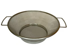 Metalinis sietelis su rankenomis 22cm 511