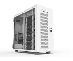 Big Thermaltake AX700 TG Snow Baltas