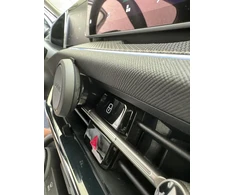 Automobilinis laikiklis telefonui ir navigacijai su magnetu
