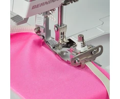 Siuvimo mašina Bernina L14 guminė prispaudimo pėdelė overlokams L 850 / L 860