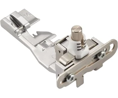 Siuvimo mašina Bernina L14 guminė prispaudimo pėdelė overlokams L 850 / L 860