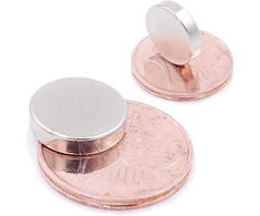 Brudazon 10 mini diskiniai magnetai 12 x 3 mm N52 stipriausio lygio neodimio magnetai itin stiprūs magnetai modeliavimui, nuotraukoms, lentoms, skelbimų lentoms, šaldytuvams, rankdarbiams, ypač stiprus magnetinis diskas