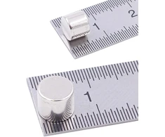 Brudazon 10 mini diskiniai magnetai 6 x 5 mm N52 stipriausio lygio neodimio magnetai itin stiprūs magnetai modeliavimui, nuotraukoms, lentai, skelbimų lentai, šaldytuvui, rankdarbiams, itin stiprus magnetinis diskas