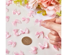 Gorgecraft 100 vnt. rožinių kaspinų mini kaspinėlių rinkinys, mažos paruoštos rišti dekoracijos, dovanų pakavimas, mini kaspinėlių gėlių aplikacijos Kalėdoms, vestuvėms, gimtadieniui, vakarėliui, skanėstams