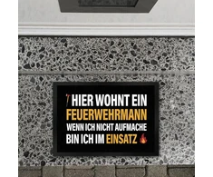 Hier wohnt Ein Feuerwehrmann durų kilimėlis su Trendaffe motyvu