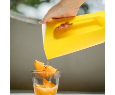 Housoutil plastikinis ąsotis su dangteliu: 2200 ml vandens ąsotis šaldytuvo durelėms, didelis gėrimų sulčių kvadratinis pieno arbatos virdulys limonado, sulčių, ledinės žaliosios arbatos gamybai