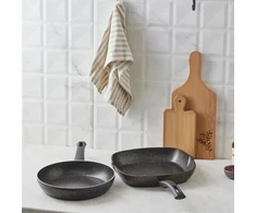 Karaca Biogranite indukcinė keptuvių rinkinys, 2 dalys, juodas auksas, keptuvė ir kiaušinių keptuvė, organinis granitas, keptuvė, kiaušinių keptuvė, nelipni funkcija, pažangios technologijos, namų ūkiams ir šeimoms
