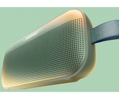 Kompiuterio kolonėlės Bose Soundlink Flex Bluetooth garsiakalbis (2nd Gen.), Alpine Sage Limited Edition nešiojamas lauko garsiakalbis su tikrovišku garsu, iki 12 valandų baterijos veikimo laikas, atsparus dulkėms ir vandeniui