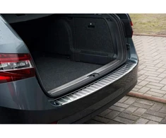 Nerūdijančio plieno galinio buferio apsauga, suderinama su Skoda Superb Combi Iii 2015-2019 ir 2019-2024, įskaitant Scout 'ribs', sidabrinė