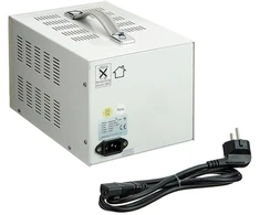 Peak Tech P 2240 - izoliacinis transformatorius, apsaugos klasė 1, mobilus naudojimas, 230 V, 500 W - 160 x 125 x 235 mm ir Peak Tech P 8200 - matavimo priedų rinkinys skaitmeniniam multimetrui - 14 dalių, įskaitant krepšį