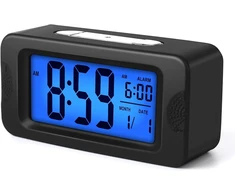 Plumeet elektroninis žadintuvas su šviesos jutikliu, apšviečia visą naktį, 4 colių Lcd ekranas su laiko, žadintuvo laiko, datos rodymu, lovos žadintuvas su snaudimo funkcija, maitinamas baterijomis (juodas)