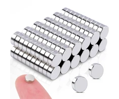 Swihorab 120 mažų, stiprių magnetų rinkinys, 4 x 1,5 mm mini apvalūs neodimio magnetai, maži magnetukai šaldytuvui, magnetinei lentai, baltajai lentai, rankdarbiams, kortelėms