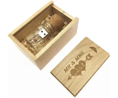 64 Gb Usb atmintinė stiklo buteliuke su medine dėžute