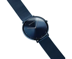 Bering unisex kvarcinis laikrodis - ultra slim kolekcija su nerūdijančiu plienu ir safyriniu stiklu 15739-397 - atsparus vandeniui: 3 atm, mėlynas, apyrankė