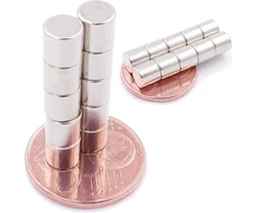Brudazon 10 mini diskiniai magnetai 6 x 6 mm N52 stipriausio lygio neodimio magnetai itin stiprūs magnetai modelių gamybai, nuotraukoms, lentoms, skelbimų lentoms, šaldytuvams, rankdarbiams, ypač stiprūs magnetiniai diskai