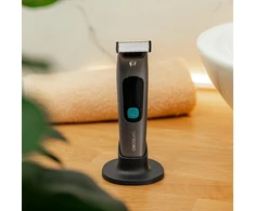 Cecotec Precision Face Razor Precisioncare Oneshave Screen. nerūdijančio plieno ašmenys, 3 priedai (1/3/5 mm), laikymo stotelė, 1,5 val. baterijos veikimo laikas, Ipx7 atsparumas vandeniui, ekranas