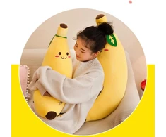 Pliušinis žaislas bananas, kimštinis žaislas kawaii bananas, ilga banano pagalvėlė, minkštas žaislas bananas, pliušinė pagalvėlė bananas, pliušinis žaislas bananas, animacinis žaislas lėlė, kimštinė pliušinė banano pagalvėlė, žaislinė dovana vaikams, bern