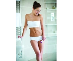 Remington bikini rinkinys smooth &amp; silky Wpg4035, atsparus vandeniui, įsk. šveitimo šepetėlis, mini folijos skutimosi priedas, šukų priedas, baltas