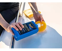 Meguiars M9132 Marine / RV Boat Pro Grade Power Cut Compund Liquid pašalina svaiginančius oksidaciją ir įbrėžimus (0,94 l) (JAV)