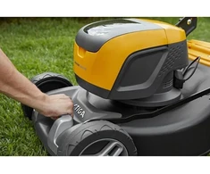 STIGA Collector 548 AE Kit premium akumuliatorinė vejapjovė 46cm 48V 4Ah 1.3kW 22-80mm 2L0485808/ST1