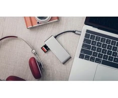 Moshi USB-C daugialypės terpės adapteris, titano pilkas