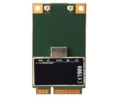 Fujitsu FUJITSU 3G/UMTS naujinimo rinkinio tinklo plokštę galima naudoti tik tada, kai sistema buvo užsakyta kaip 3G/4G paruošta S904 S935 U745 - S26391-F1335-L520