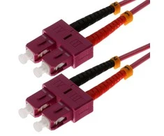 helos LWL Patchkabel OM4 Duplex 3,0mm SC-SC 50/125µm erikaviolett 7,5m LSZH