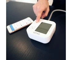 Kraujospūdžio matuoklis iHealth | Trasa | KN-550BT | Baltas/Mėlyna | Kraujospūdžio (sistolinio ir diastolinio) apskaičiavimas, Širdies susitraukimų dažnio skaičiavimas | 4 | Belaidis Bluetooth ryšys | Automatinis | Svoris 438 g