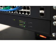 Šakotuvas Perjungti „Intellinet Network Solutions“ 561433