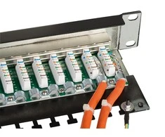 Lindy 6 kat. Patchpanel 24p STP 1HE Juodas 24 Ports 1 HE, Gbit - 25990
