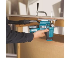 Makita JV102DSMJ Akumuliatorinis siaurapjūklis 12V MAX, 2x 4,0 Ah, BL-motor, MAKPACK