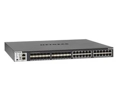 Šakotuvas Netgear M4300-24X24F Valdomas L2/L3/L4 10G Ethernet (100/1000/10000) Juoda 1U